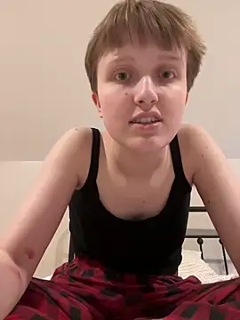 Snapshot of Lassie_Cassie chatting on December 14, 2025, 5:40 pm Lassie Cassie online show from December 14, 2025, 5:40 pm