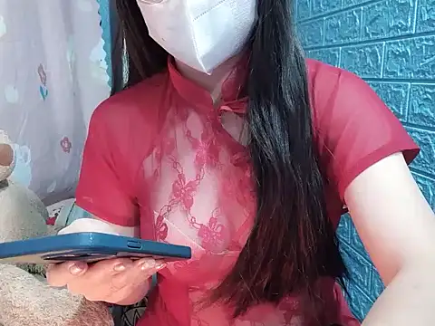 Snapshot of Yumi69 chatting on December 15, 2025, 4:02 pm Yumi69 online show from December 15, 2025, 4:02 pm