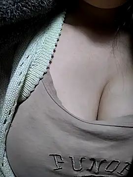 Snapshot of neko-nancy chatting on January 13, 2026, 1:15 pm neko-nancy online show from January 13, 2026, 1:15 pm