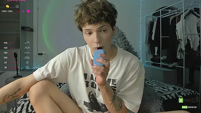 colestorm  online show from February 4, 2026, 11:22 pm