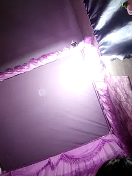 Comb-bii online show from December 14, 2025, 8:09 am