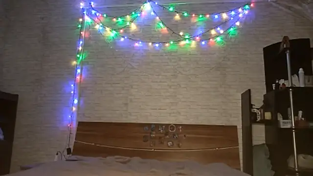 Snapshot of deep_eyes chatting on December 14, 2025, 3:17 pm deep eyes online show from December 14, 2025, 3:17 pm