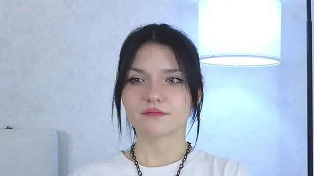 NyraVesperis online show from May 30, 2026, 6:31 am
