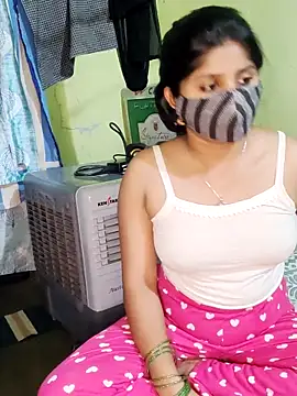 Cuple masti72 online show from April 17, 2026, 5:27 pm