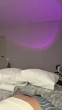 Snapshot of IsKiku chatting on January 10, 2026, 5:19 pm IsKiku online show from January 10, 2026, 5:19 pm