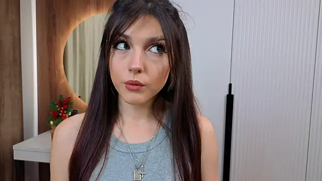 NatishaAlpern online show from December 16, 2025, 2:38 am