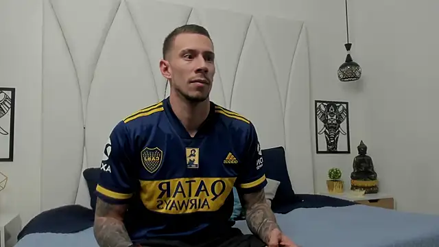 J king   online show from January 15, 2026, 9:51 pm