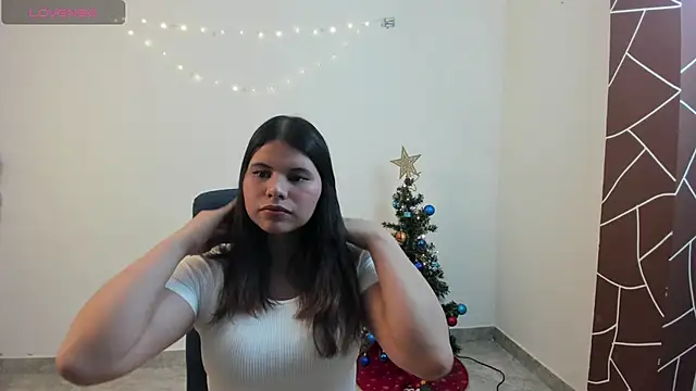 Naomi-Blaze online show from December 15, 2025, 2:01 pm