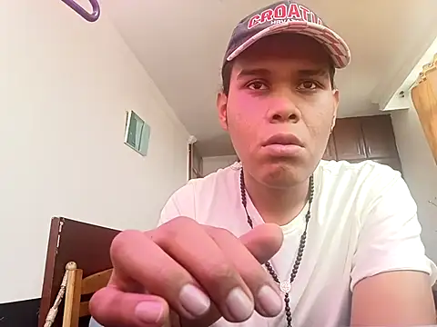 alexanderbaron26 online show from February 7, 2026, 4:59 pm