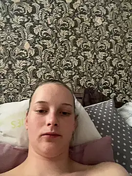 Barbika19 online show from April 10, 2026, 2:24 pm