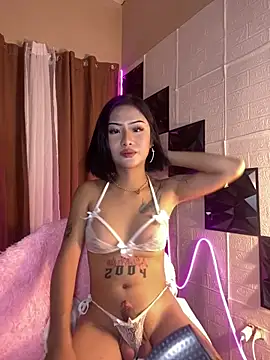 Joanaangellove online show from April 19, 2026, 1:01 pm