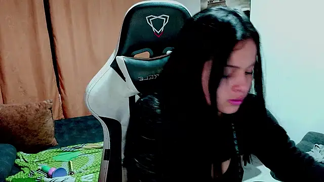 milk hot mafe online show from February 15, 2026, 4:13 am