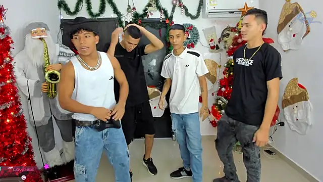 Snapshot of Voyeurism_guys02 chatting on December 15, 2025, 1:22 am Voyeurism guys02 online show from December 15, 2025, 1:22 am