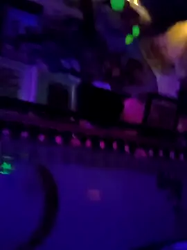 MidnightSeducerxh online show from February 6, 2026, 4:25 pm