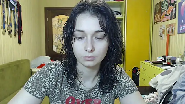 Snapshot of Angelik5371 chatting on May 8, 2026, 1:37 pm Angelik5371 online show from May 8, 2026, 1:37 pm