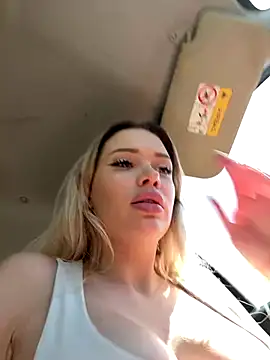 GirlsMia   online show from December 22, 2025, 3:50 am