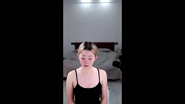 Snapshot of dali83 chatting on December 14, 2025, 8:20 am dali83 online show from December 14, 2025, 8:20 am