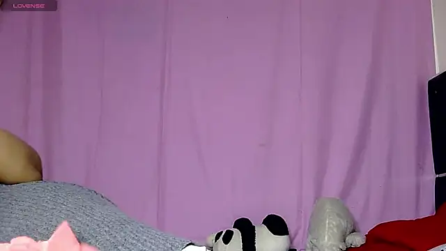 butterflyslay online show from January 16, 2026, 5:44 am