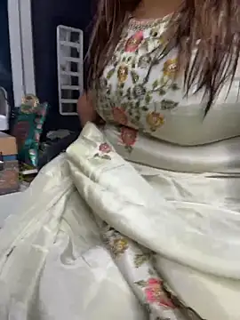 butterflyslay online show from February 13, 2026, 7:30 am