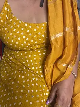 butterflyslay online show from March 12, 2026, 4:07 am