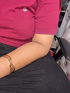 butterflyslay online show from March 24, 2026, 2:00 am