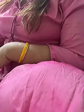 butterflyslay online show from April 1, 2026, 5:31 am