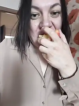 LimonLoveqw online show from April 9, 2026, 12:22 pm