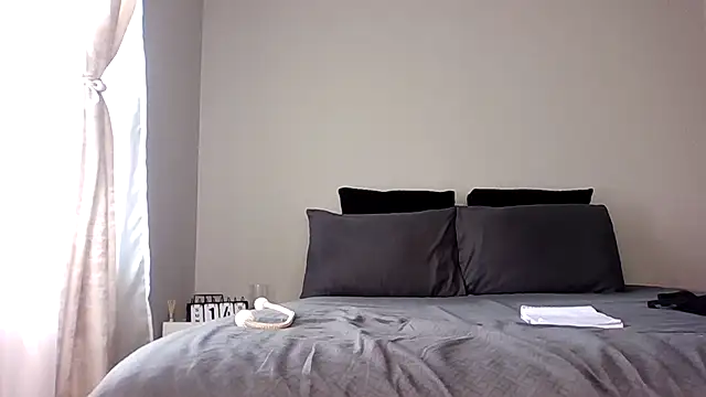 Snapshot of Arrbain chatting on December 14, 2025, 9:59 am Arrbain online show from December 14, 2025, 9:59 am