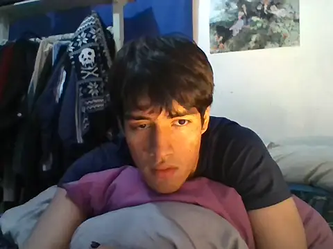 isalexhot online show from December 17, 2025, 8:36 pm