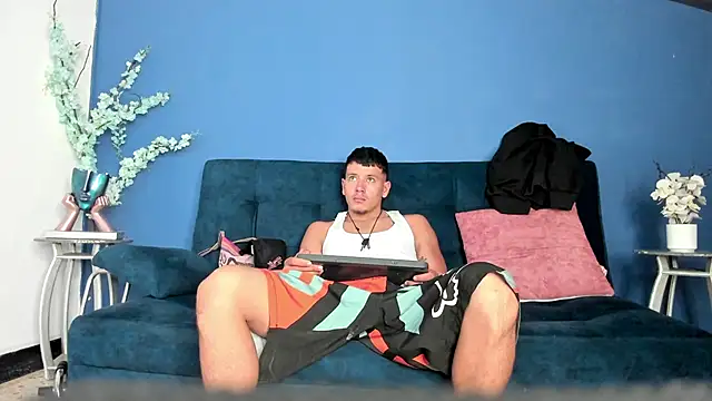 MagnusKnight  online show from February 18, 2026, 2:24 pm