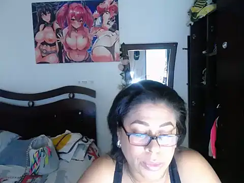 Snapshot of REINA-39 chatting on December 14, 2025, 9:42 pm REINA-39 online show from December 14, 2025, 9:42 pm