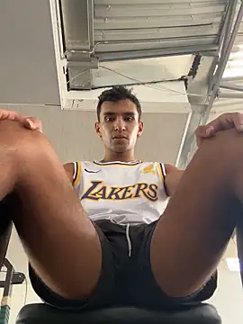 Snapshot of chico_sweet chatting on December 15, 2025, 4:24 pm chico sweet online show from December 15, 2025, 4:24 pm