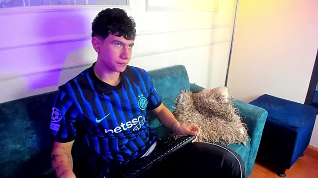 Criss Adams online show from February 26, 2026, 12:05 pm