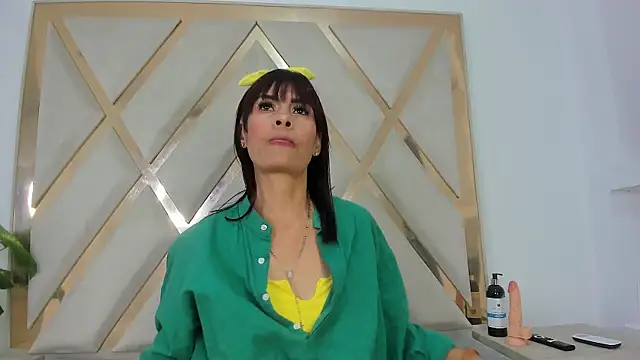 Selenaasm online show from January 10, 2026, 9:10 pm