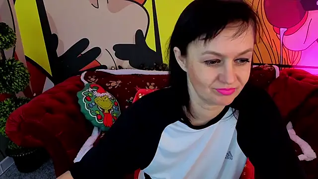 MariStorm online show from December 19, 2025, 1:46 pm