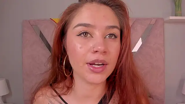 Snapshot of Amelia_Saenz_ chatting on June 19, 2026, 7:20 pm Amelia Saenz online show from June 19, 2026, 7:20 pm