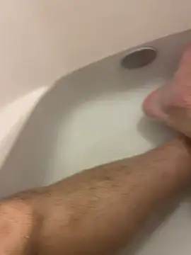 junieel online show from December 17, 2025, 2:22 pm