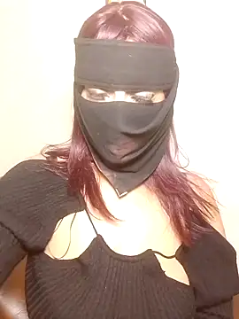 Snapshot of Hot_Emmy_sexy chatting on December 19, 2025, 2:48 am Hot Emmy sexy online show from December 19, 2025, 2:48 am