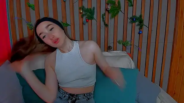 Snapshot of Evis_Dailyy chatting on February 3, 2026, 1:05 am Evis Dailyy online show from February 3, 2026, 1:05 am