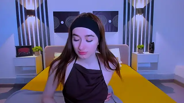 Snapshot of Evis_Dailyy chatting on February 28, 2026, 1:05 am Evis Dailyy online show from February 28, 2026, 1:05 am