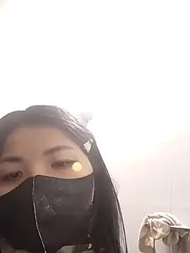 Snapshot of Thikshow2k chatting on December 14, 2025, 12:55 pm Thikshow2k online show from December 14, 2025, 12:55 pm