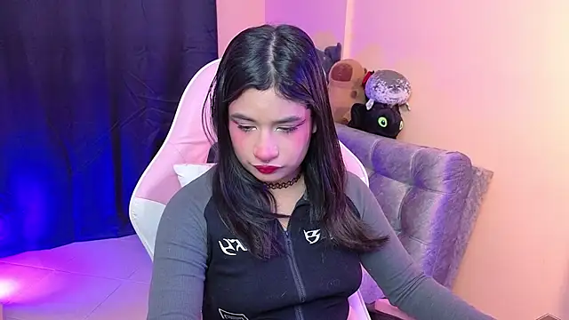 bonnieTaylor1 online show from January 6, 2026, 4:49 am