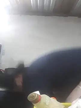 Snapshot of BiSexyCouple chatting on December 20, 2025, 2:47 am BiSexyCouple online show from December 20, 2025, 2:47 am