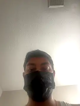 rohitgun023 online show from December 15, 2025, 11:38 am