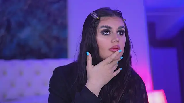 LexaRhodes online show from December 18, 2025, 4:22 pm