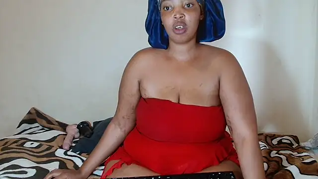 Yellowmellow01 online show from January 17, 2026, 6:28 am