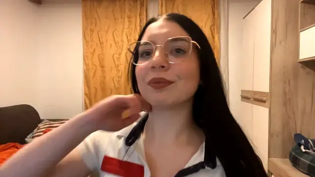 DoraRobertos online show from January 12, 2026, 3:52 pm