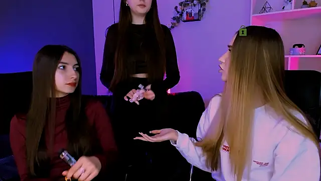 mila firee online show from March 19, 2026, 9:53 am