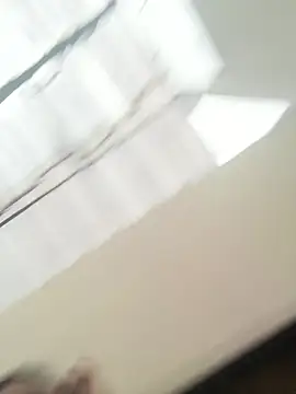 ValerySalasar  online show from February 17, 2026, 11:13 pm