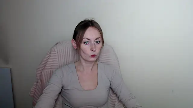 LiaSeass  online show from April 15, 2026, 12:21 pm